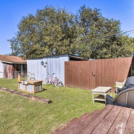 Flirty Flamingo Studio 1 Mi To Canyon Lake Extérieur photo