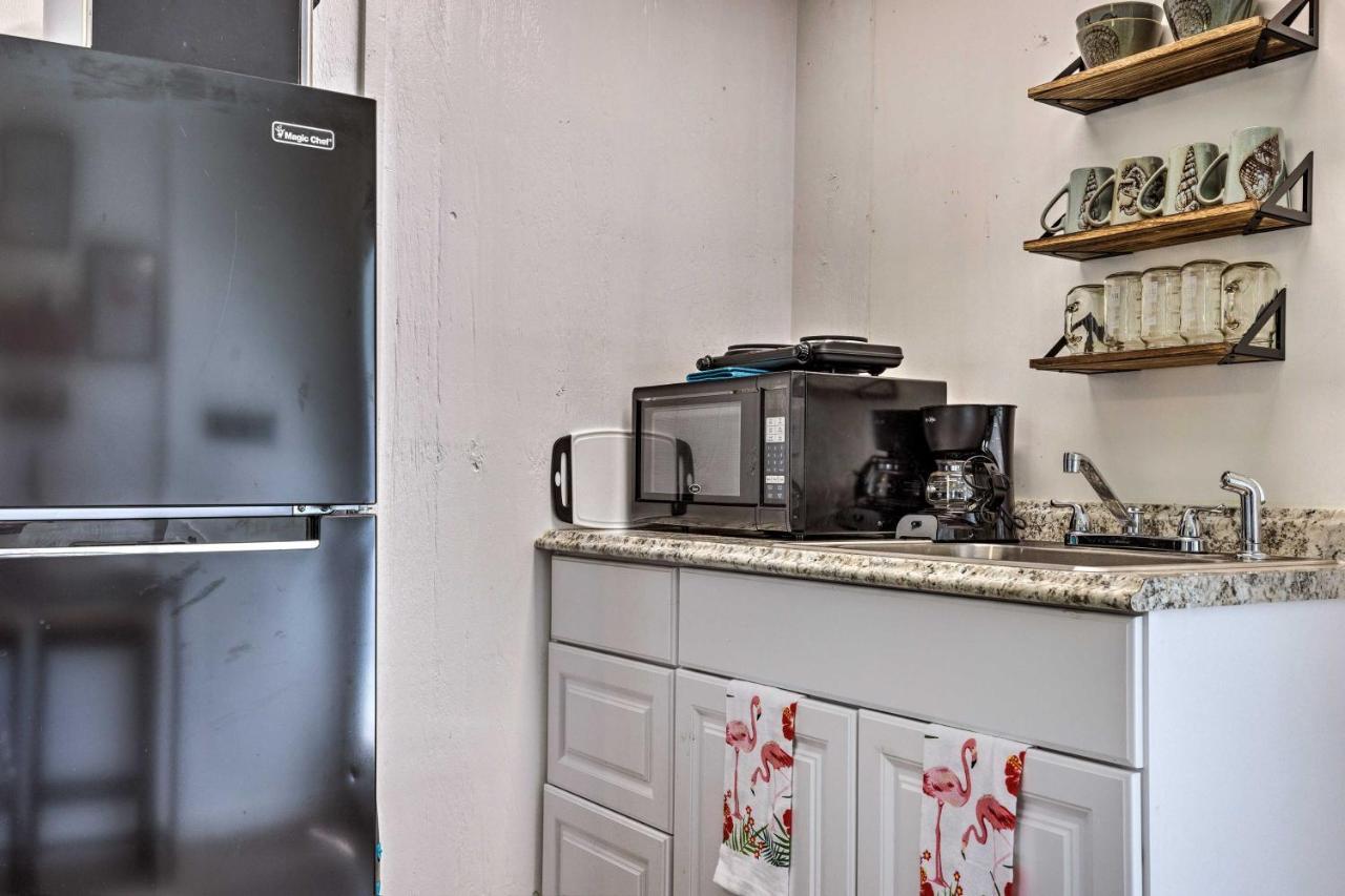 Flirty Flamingo Studio 1 Mi To Canyon Lake Extérieur photo