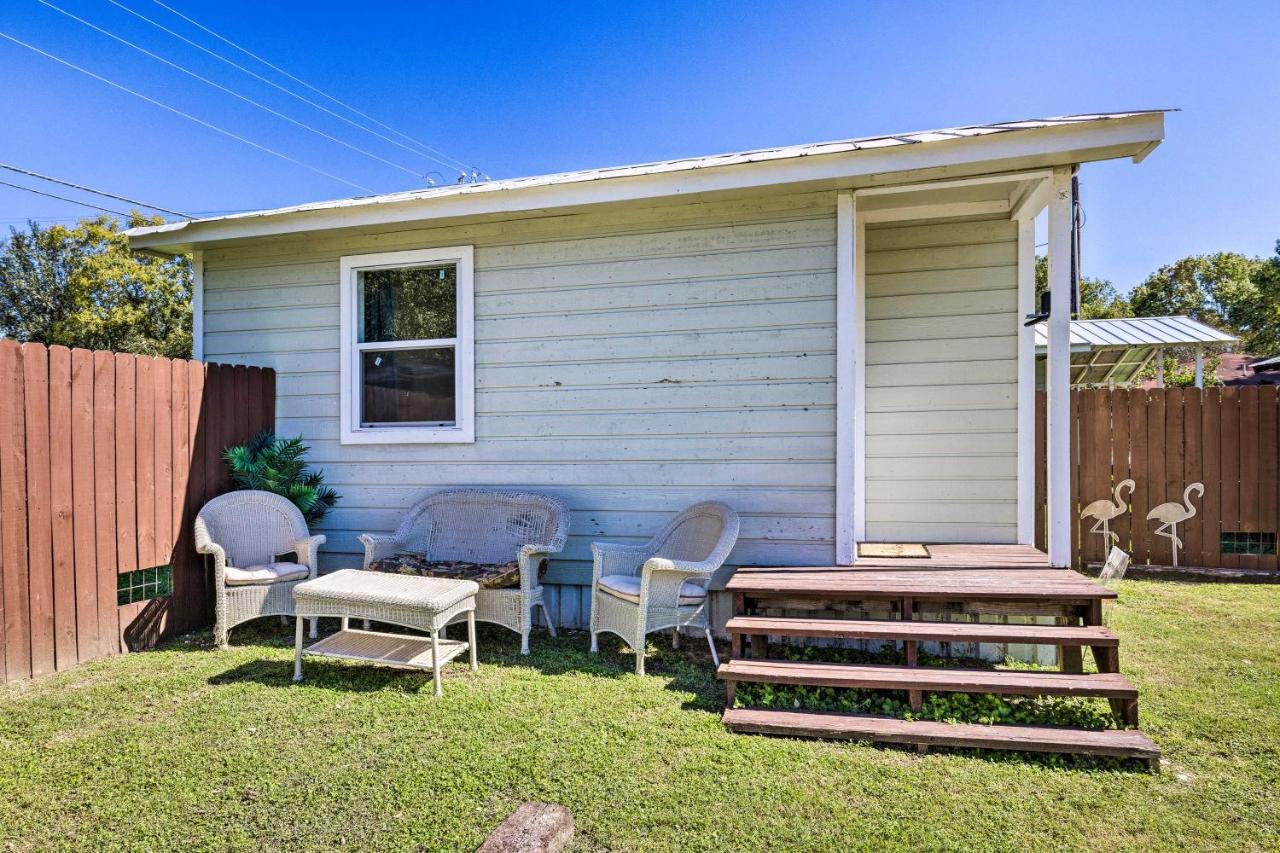 Flirty Flamingo Studio 1 Mi To Canyon Lake Extérieur photo